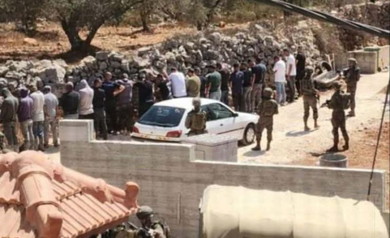 الاحتلال يحتجز 13 شابا خلال اقتحام قبلان