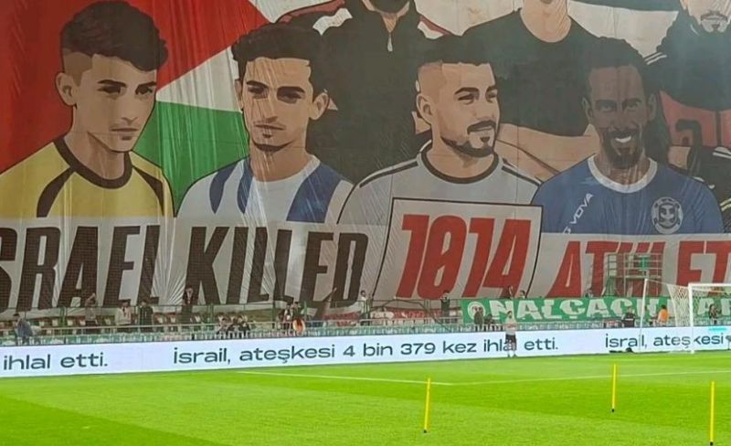 الجماهير التركية تستقبل منتخب فلسطين بمشهد مؤثر