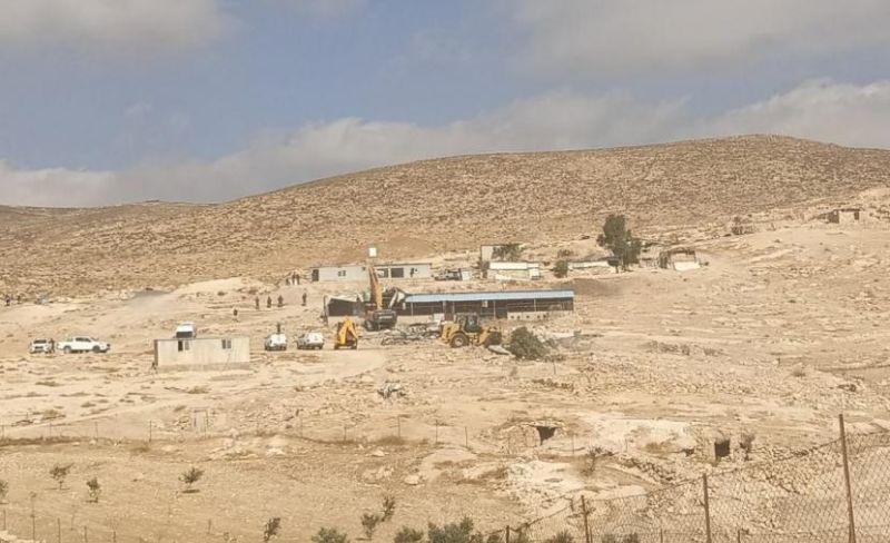 الاحتلال يشرع بهدم مساكن ومنشآت في مسافر يطا