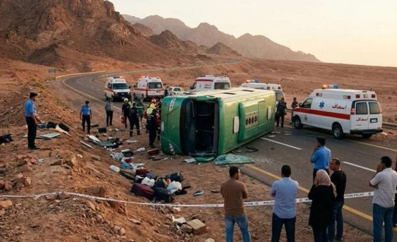 16 قتيلاً و28 مصاباً بانقلاب حافلة في سيناء