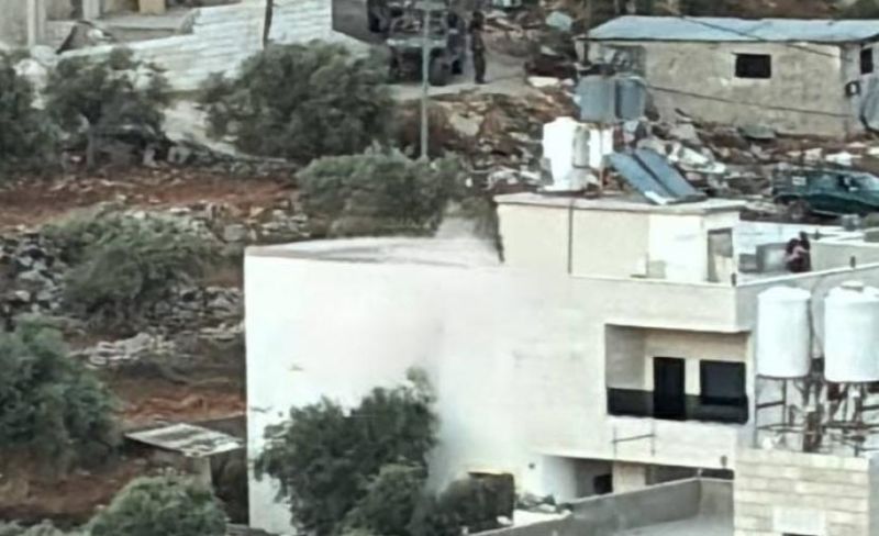 مداهمة منزل خلال اقتحام الاحتلال رام الله