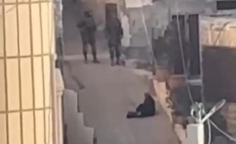 إصابة "ستينية" في اعتداء لجنود الاحتلال بالخليل
