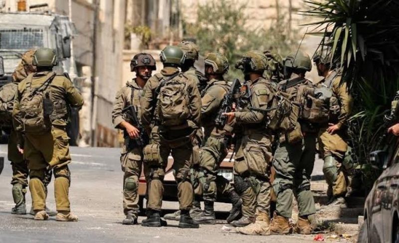 الاحتلال يقتحم كفر مالك ويعلنها منطقة عسكرية مغلقة