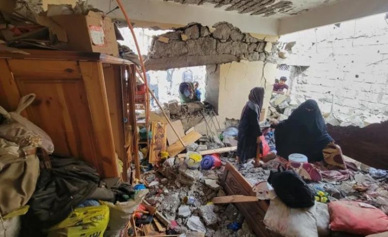 قتيلان بقصف على حي سكني في تعز باليمن