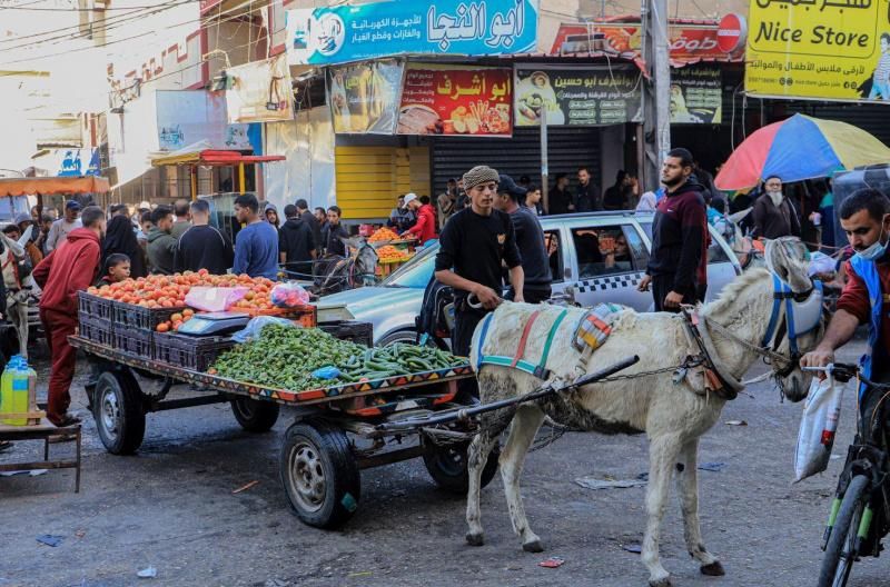 الإحصاء: انخفاض مؤشر غلاء المعيشة في فلسطين بنسبة 0.40% خلال الشهر الماضي وانخفاض الأسعار في الضفة بنسبة 0.97% مقابل ارتفاعها 0.30% في قطاع غزة