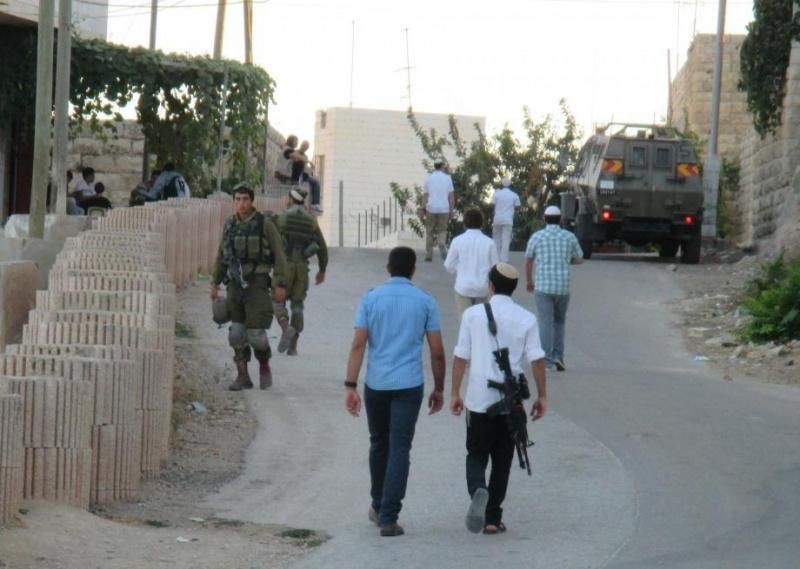 إصابة ثلاثة مواطنين في هجوم لمستوطنين على بلدة صوريف شمال غرب الخليل