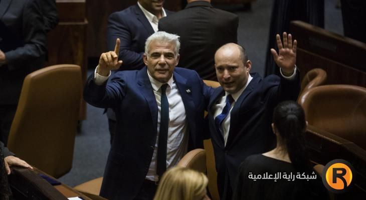 بينيت ولبيد يتّحدان بحزب واحد لخوض الانتخابات العامة