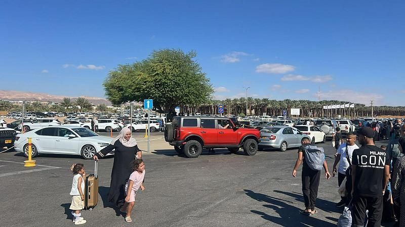 أزمة المعابر مع الأردن تحرم المسافرين عطلة العيد وتكبدهم خسائر مادية