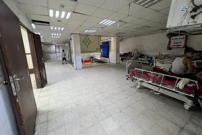 مدير مستشفى شهداء الأقصى لراية: تعطل المولدات يجبرنا على إغلاق غرف العمليات أمام المرضى