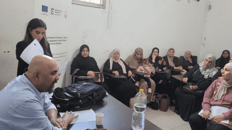 ورشة توعوية في حوارة حول الحق في التجمع السلمي وتأسيس الجمعيات بمشاركة 29 سيدة