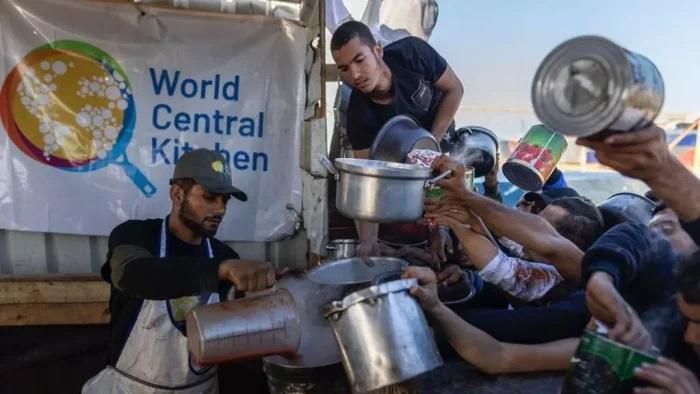 مسؤول في المطبخ العالمي لراية: قلّصنا وجبات الطعام في غزة والبدائل بالمخيمات منعدمة