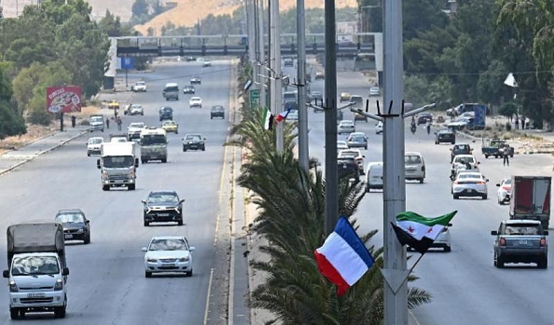 انفجار عبوات ناسفة قرب فندق إقامة ماكرون في دمشق