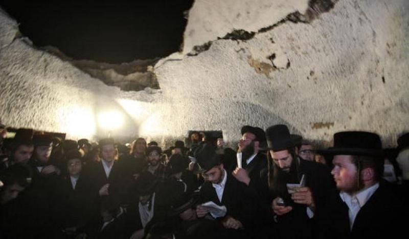 اعتقالات ومواجهات بالضفة والقدس واقتحام المستوطنين لقبر يوسف