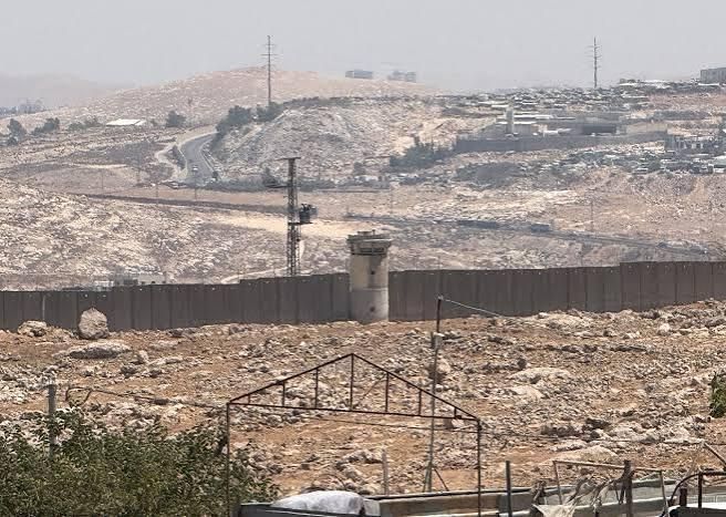 الاحتلال يعلن 370 دونما من أراضي شرق القدس "أراضي دولة"