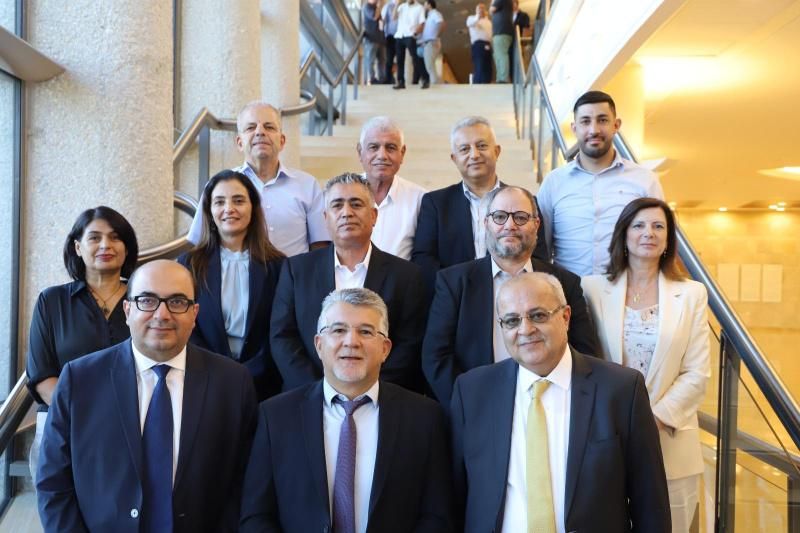 "المشتركة" تقدم قائمة مرشحيها لانتخابات الكنيست