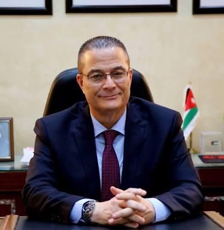 قرار بتجديد تعيين عادل الشركس محافظا للبنك المركزي الأردني لمدة 5 سنوات