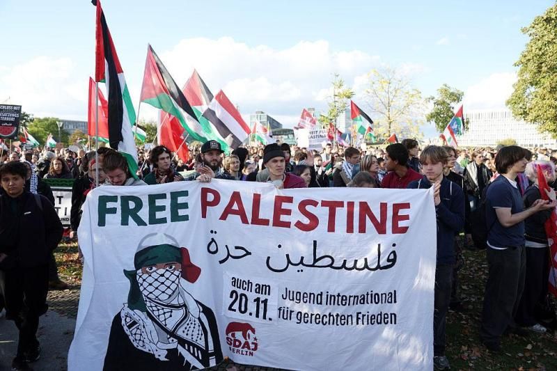 تظاهرات في لندن وبرلين ووارسو دعما لفلسطين وتنديدا بجرائم الاحتلال
