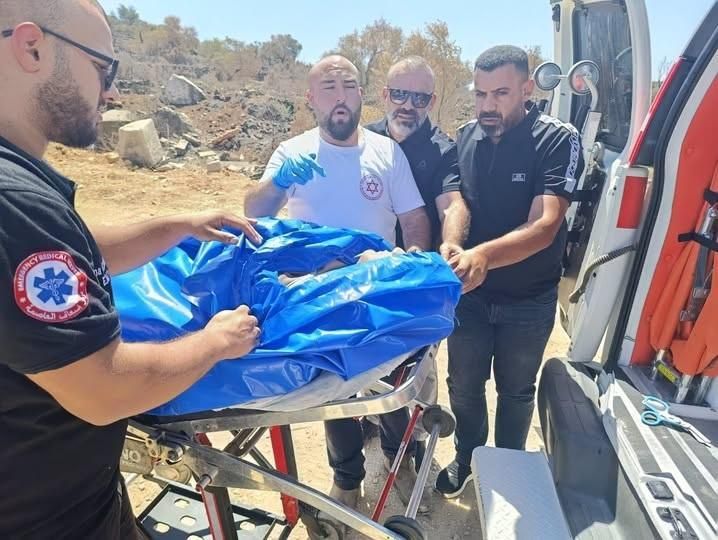 الاحتلال يسلم جثمان الشهيد سليم فقها من بلدة سنجل شمال رام الله