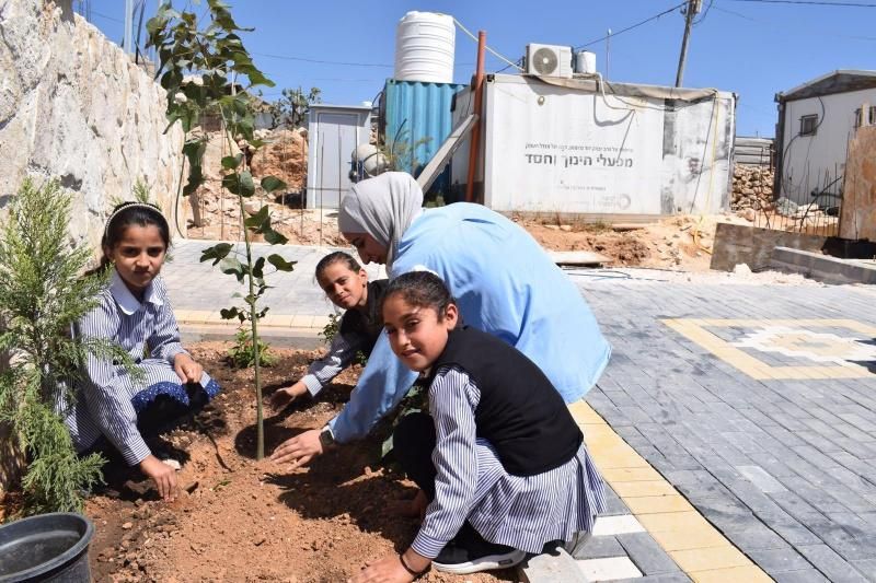 في 40 موقعاً من الخليل إلى طوباس.. "فلسطين خضراء" يختتم نشاطاته بتعزيز التنمية البيئية المستدامة