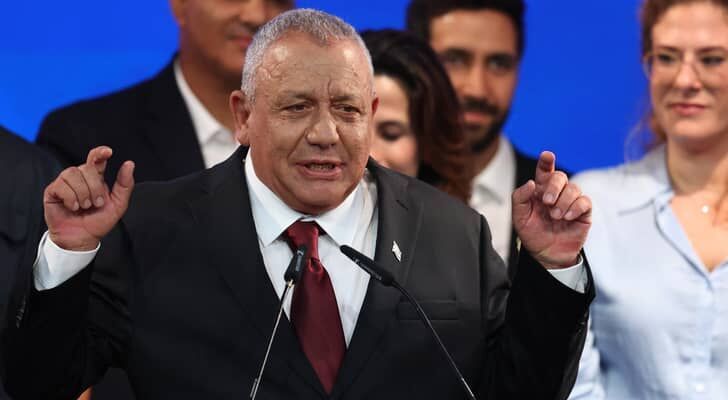 حزب يشار يسعى للسيطرة على رئاسة الكنيست لقطع الطريق أمام نتنياهو
