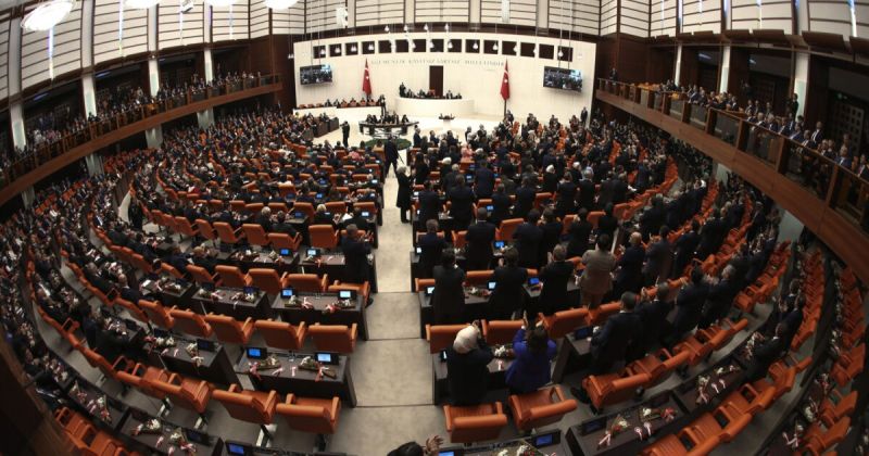 البرلمان التركي يبدأ إجراءات التصديق على اتفاقية مكة للدفاع المشترك