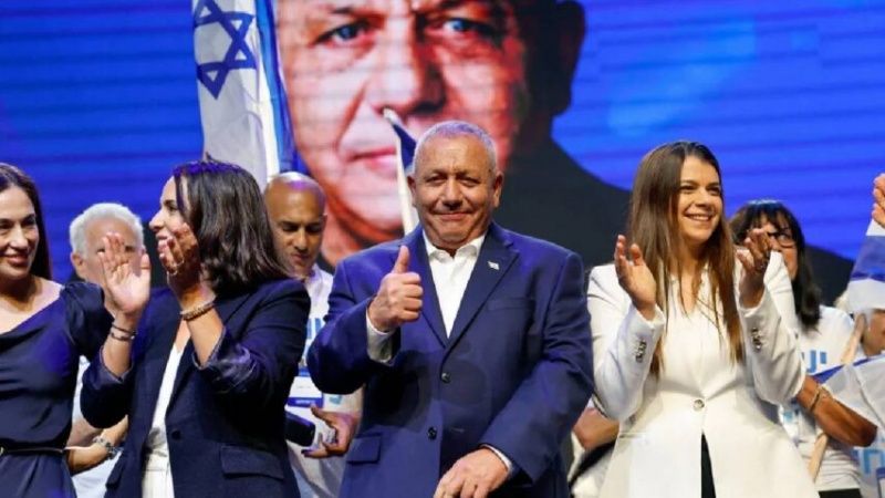 استطلاع: 48% يفضلون آيزنكوت رئيساً للحكومة و40% لنتنياهو