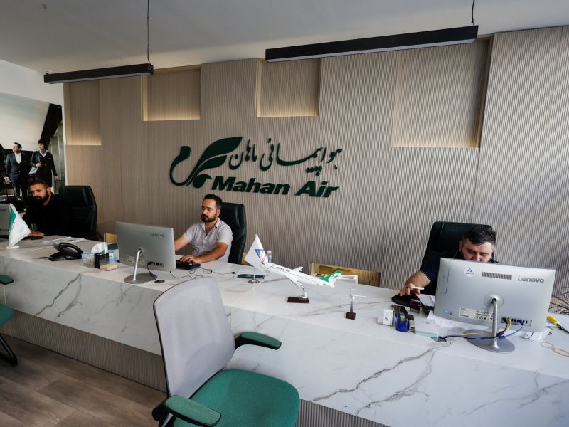 وول ستريت جورنال: وزارة الخزانة خيرت دولا بين العقوبات والتعامل مع طهران