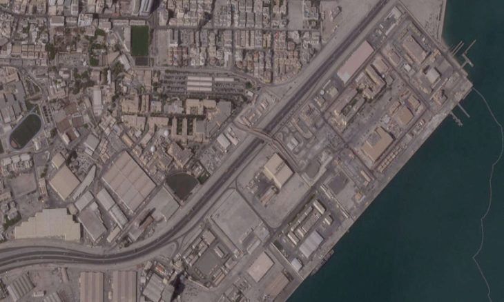البحرية الأمريكية تقر بدمار هائل في قاعدة الأسطول الخامس بالبحرين إثر هجمات إيرانية