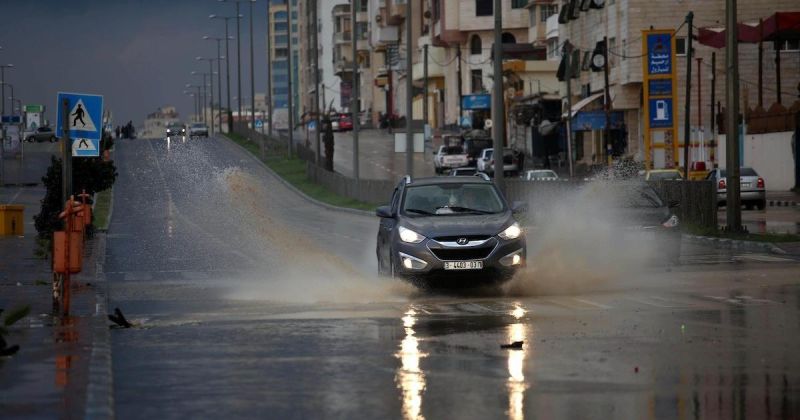 طقس فلسطين: أجواء غائمة وزخات أمطار متفرقة حتى الأحد القادم